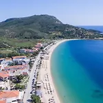 Elegant Stelios