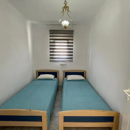 Elegant Stelios Apartment *