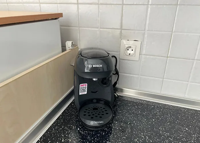 Elegant Stelios טורוני